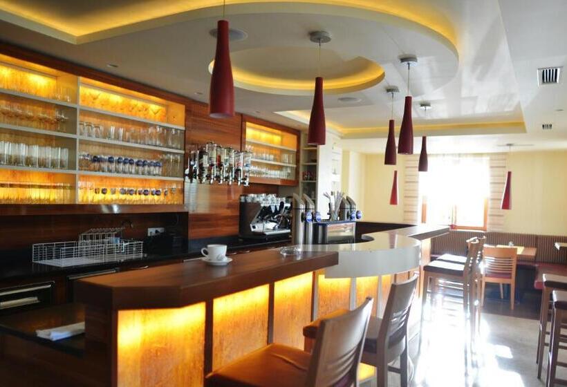 בית מלון כפרי Restaurant Gruber