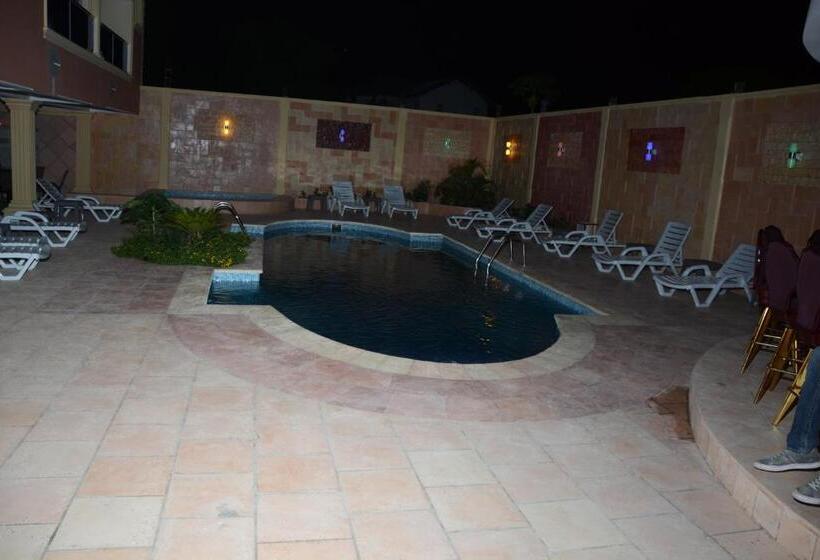 هتل Tabarre 's Palace