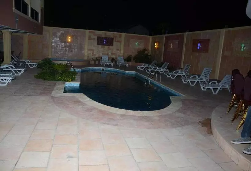 هتل Tabarre 's Palace