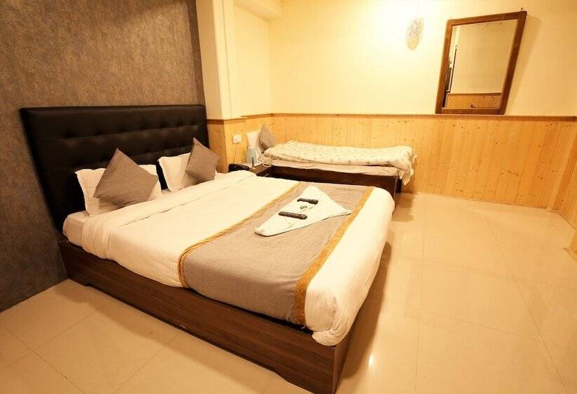 Hotel The Griffon's Nest