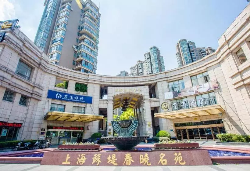 Hotelli Ji  Shanghai Wuning Road Metro Station