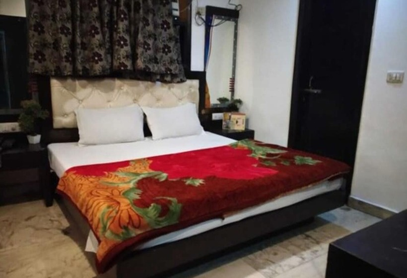 Adb Rooms Hotel You & Me