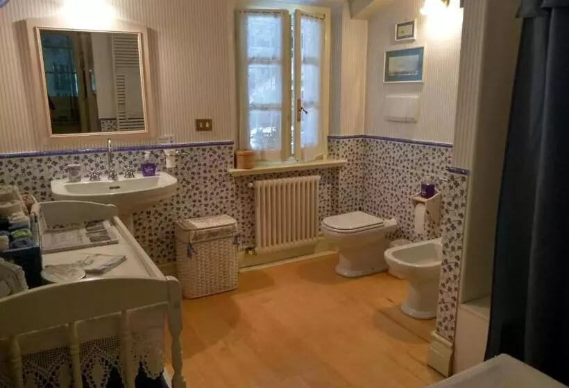 Aamiaismajoitus (B&B) Alle Rive Bed'n'books Apt
