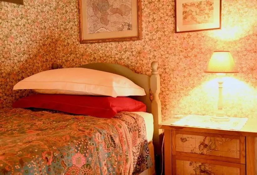 Aamiaismajoitus (B&B) Alle Rive Bed'n'books Apt