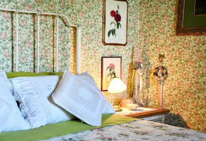 Aamiaismajoitus (B&B) Alle Rive Bed'n'books Apt
