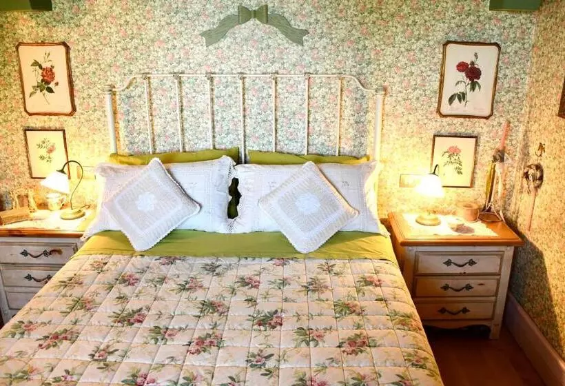 Aamiaismajoitus (B&B) Alle Rive Bed'n'books Apt