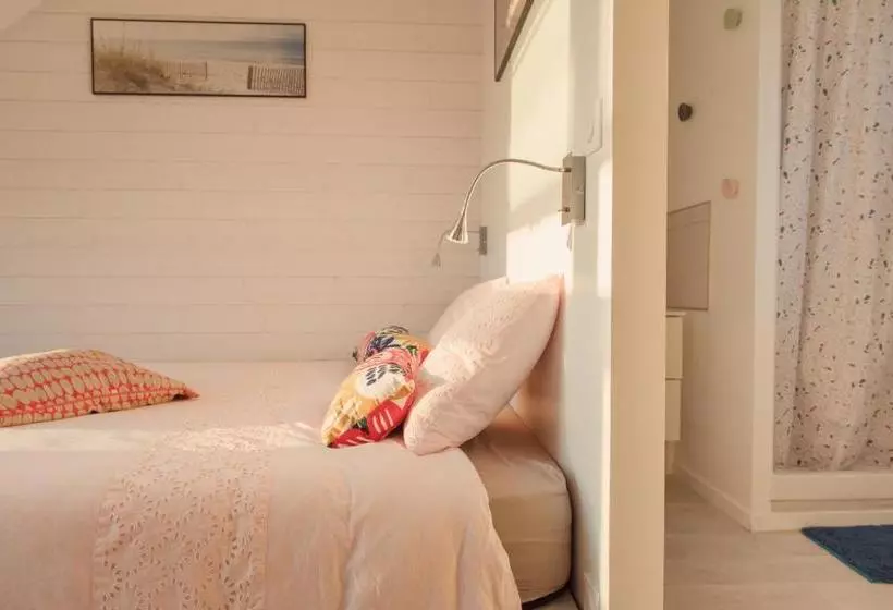 ベッドアンドブレックファースト Les Chambres D'hôtes De La Mer