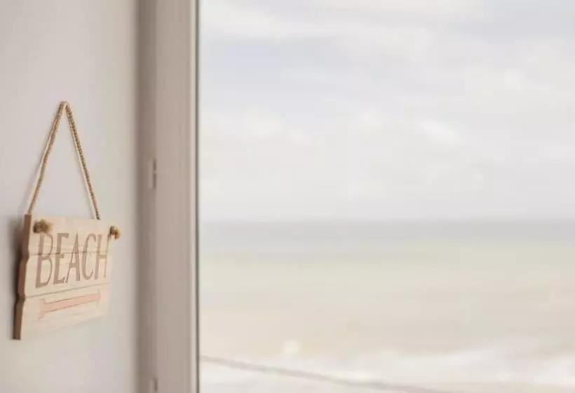 ベッドアンドブレックファースト Les Chambres D'hôtes De La Mer