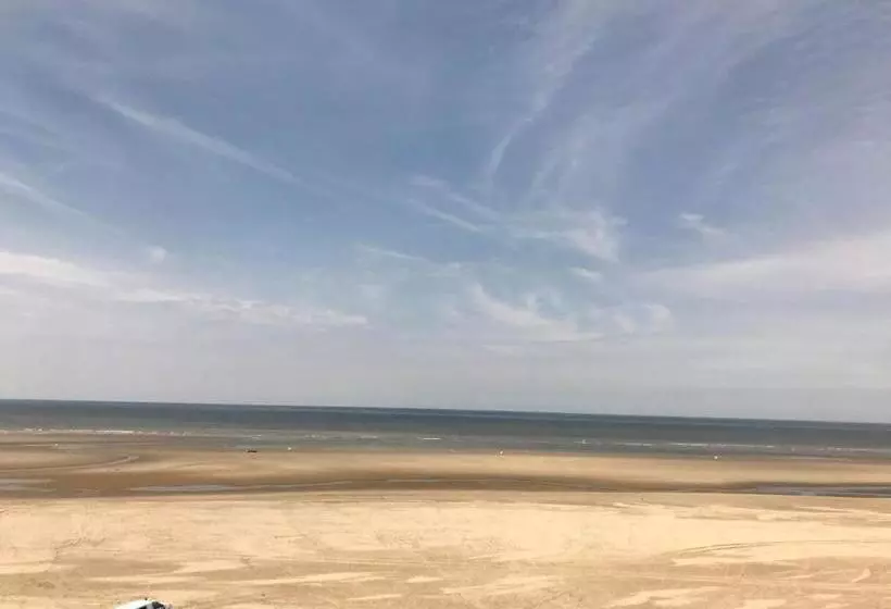 ベッドアンドブレックファースト Les Chambres D'hôtes De La Mer