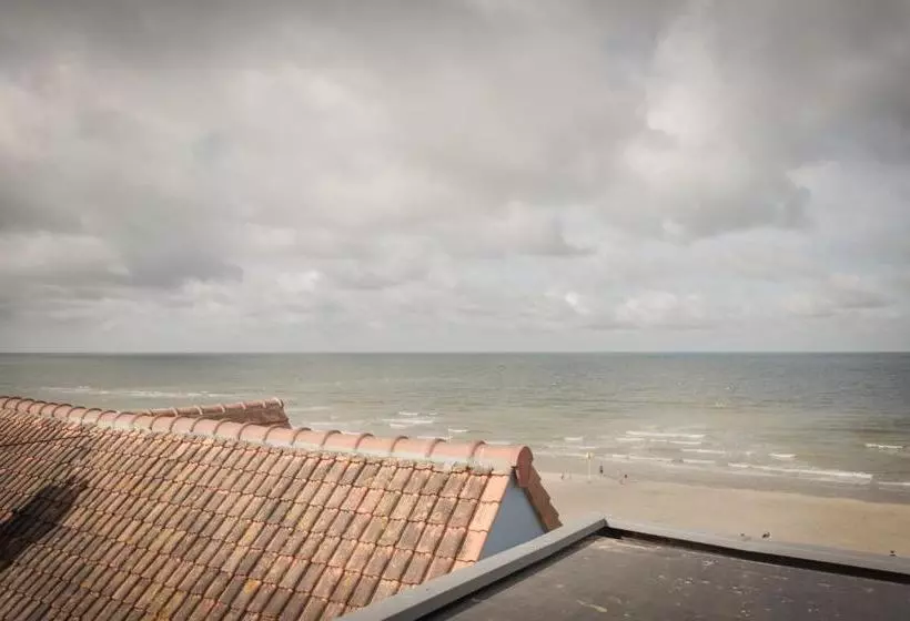 ベッドアンドブレックファースト Les Chambres D'hôtes De La Mer