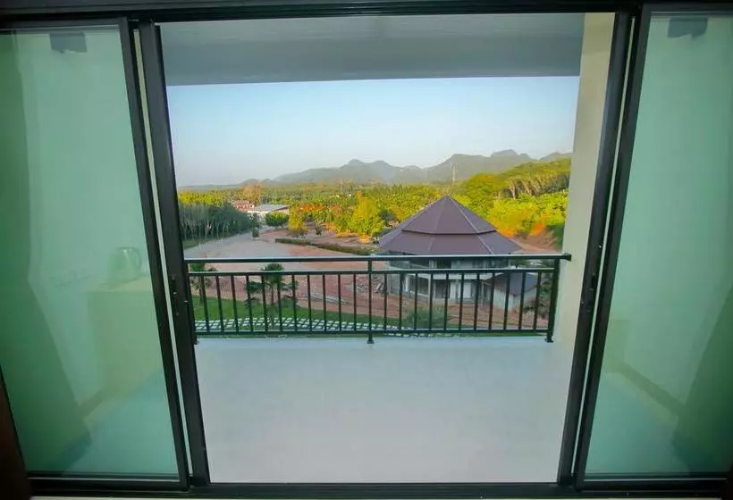 ベッドアンドブレックファースト Takhun Mountain View