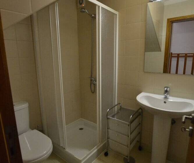 ホテル Aldeia Turística De Louredo