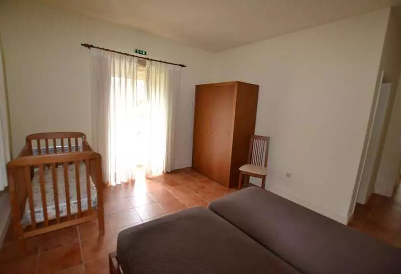 ホテル Aldeia Turística De Louredo