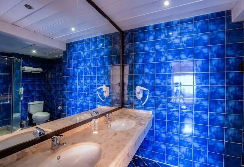 هتل Porto El Jabal