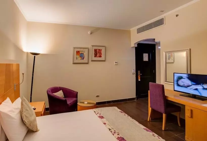 هتل Porto El Jabal