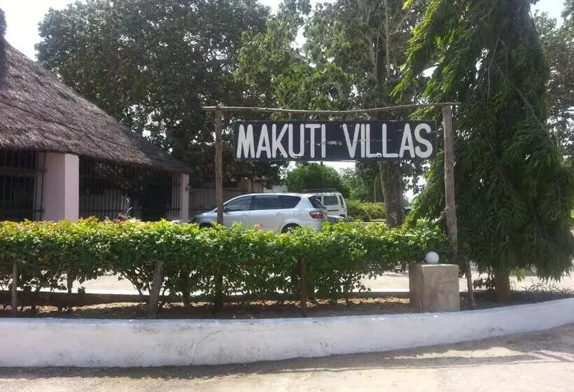 هتل Makuti Villas Resort