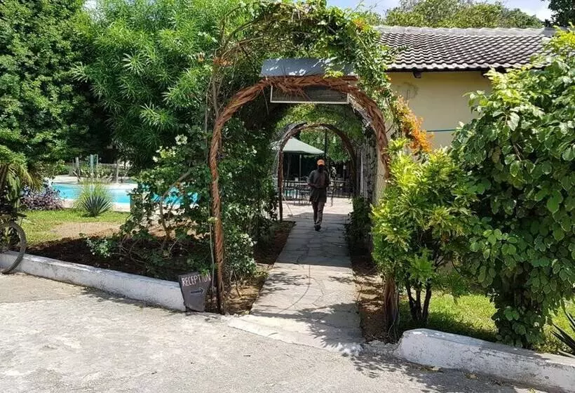 هتل Makuti Villas Resort