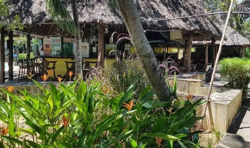 هتل Makuti Villas Resort