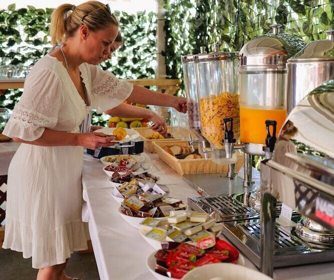 فندق Oceanic Overview Suites