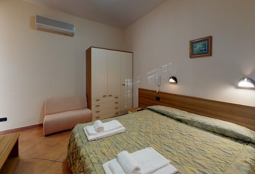 בית מלון כפרי Residence Mirafiori