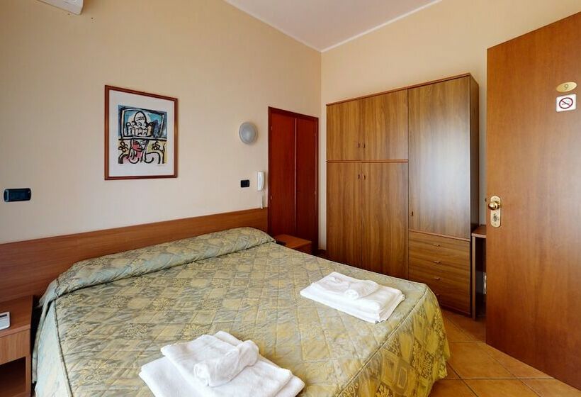 בית מלון כפרי Residence Mirafiori