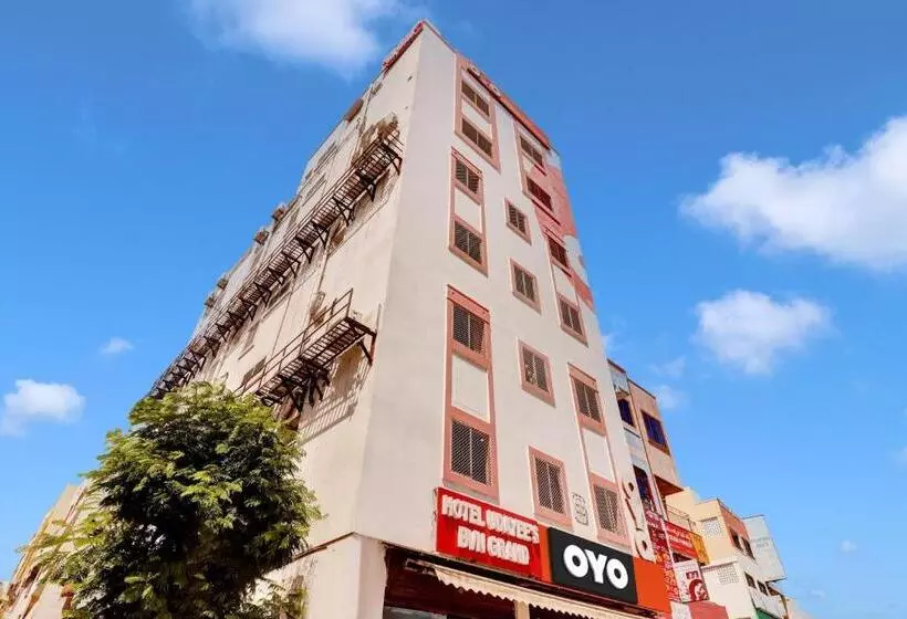 ホテル O Karakambadi Near Alipiri Formerly Bvn Grand