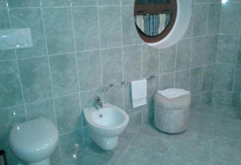 בית מלון כפרי Villa D'evoli