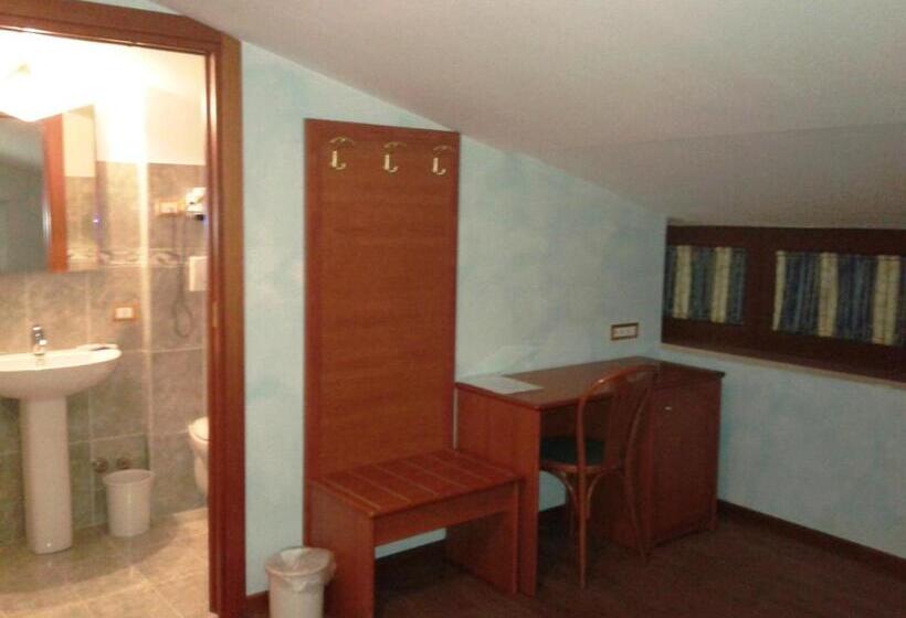 בית מלון כפרי Villa D'evoli