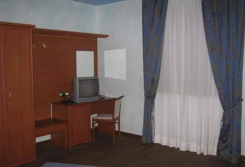 ホテル Villa D'evoli