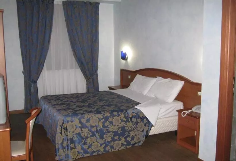 ホテル Villa D'evoli