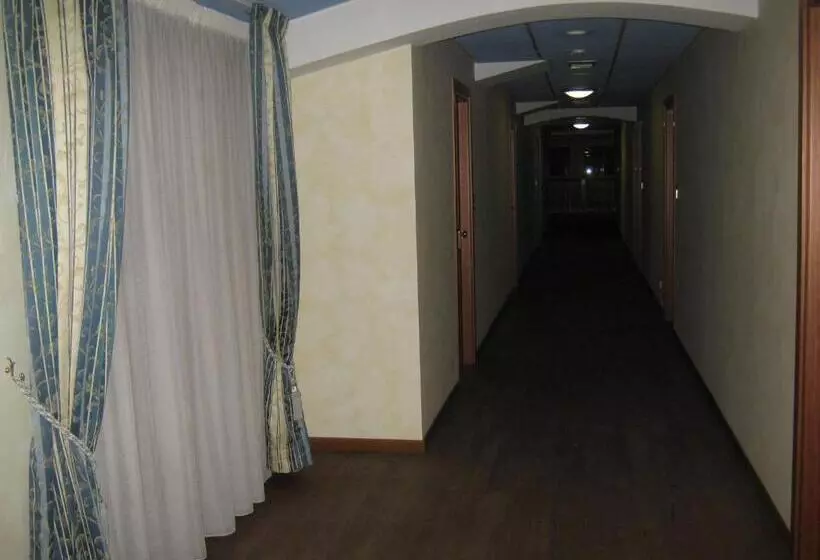 ホテル Villa D'evoli