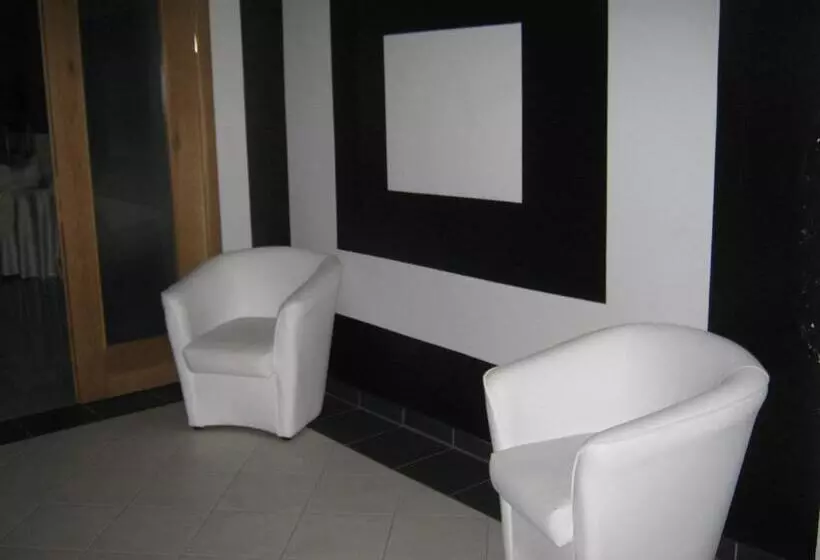 ホテル Villa D'evoli