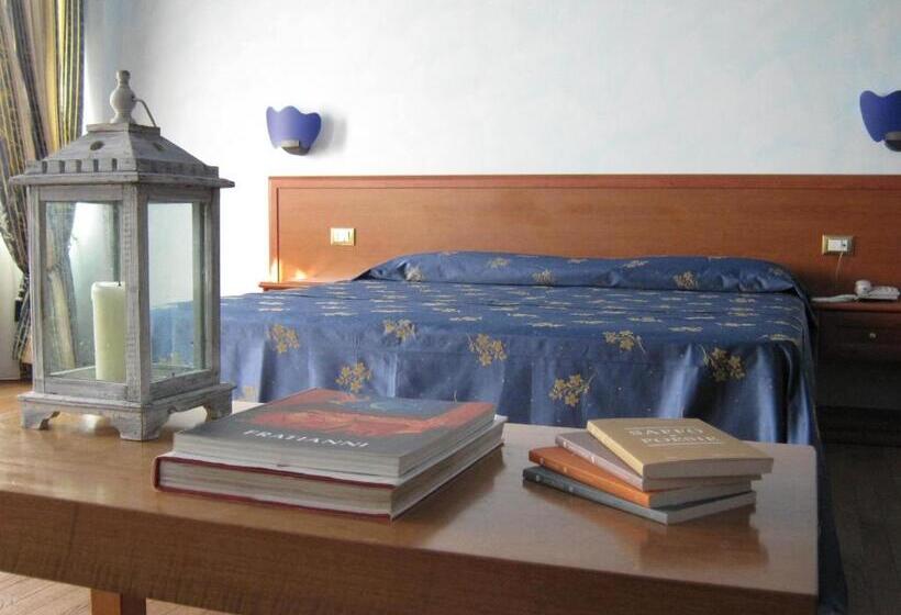 בית מלון כפרי Villa D'evoli