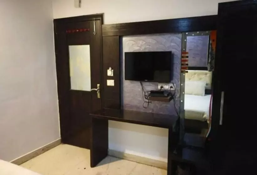 Adb Rooms Hotel You & Me