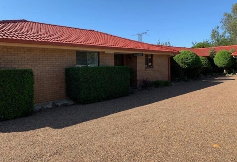 汽车旅馆  Muswellbrook Motor Inn