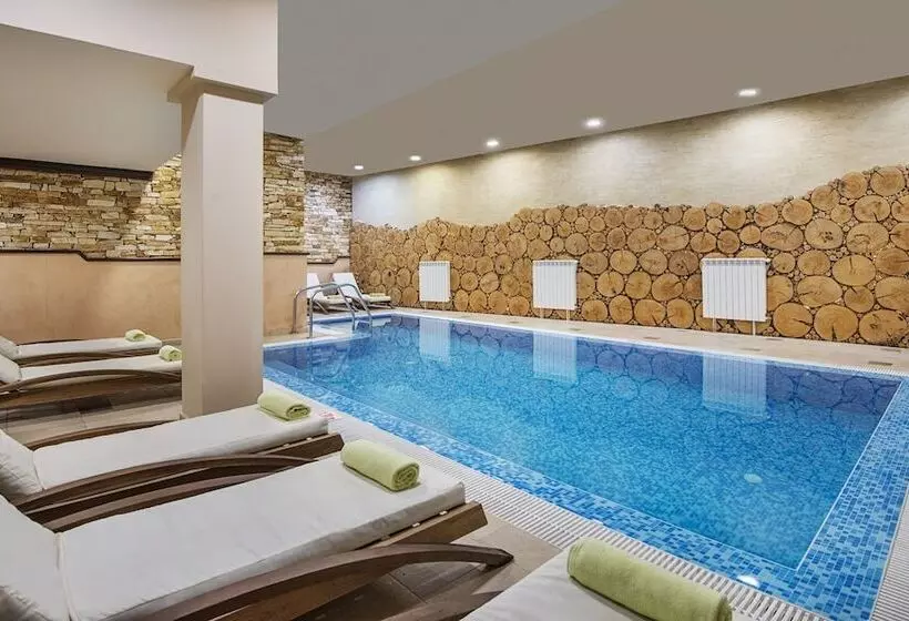 Royal Park Hotel & Apartments