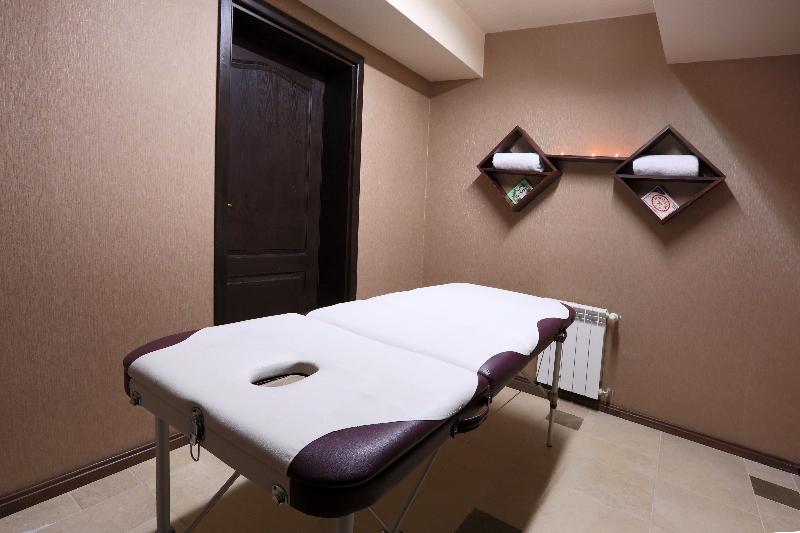 Royal Park Hotel & Apartments