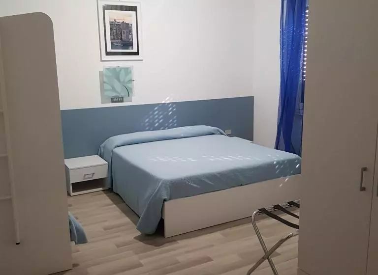 هتل Albergo La Marinella