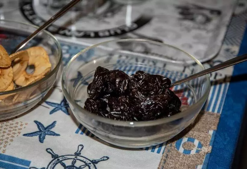 هتل Albergo La Marinella