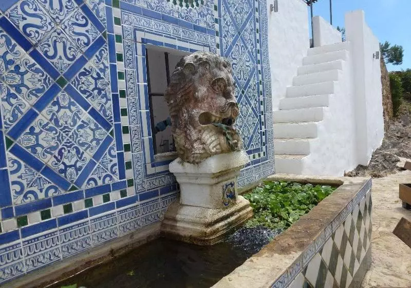 هتل Convento De São Saturnino