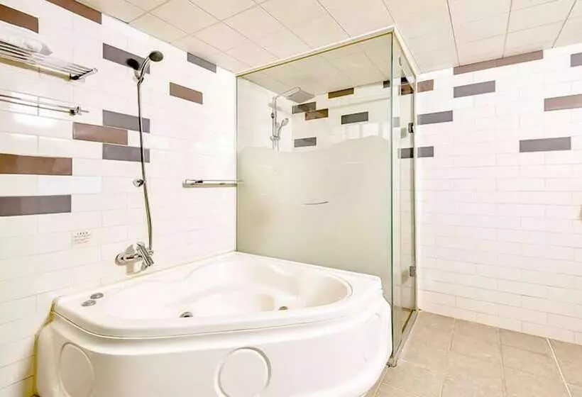 Mitasuya Ryokan Hotel Gumi By Aank