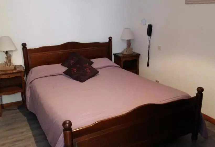 Hotelli Hôtel Du Roc