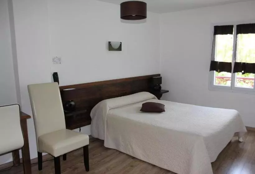 Hotelli Hôtel Du Roc