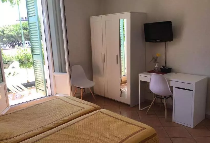 ホテル L Ilot Fleuri