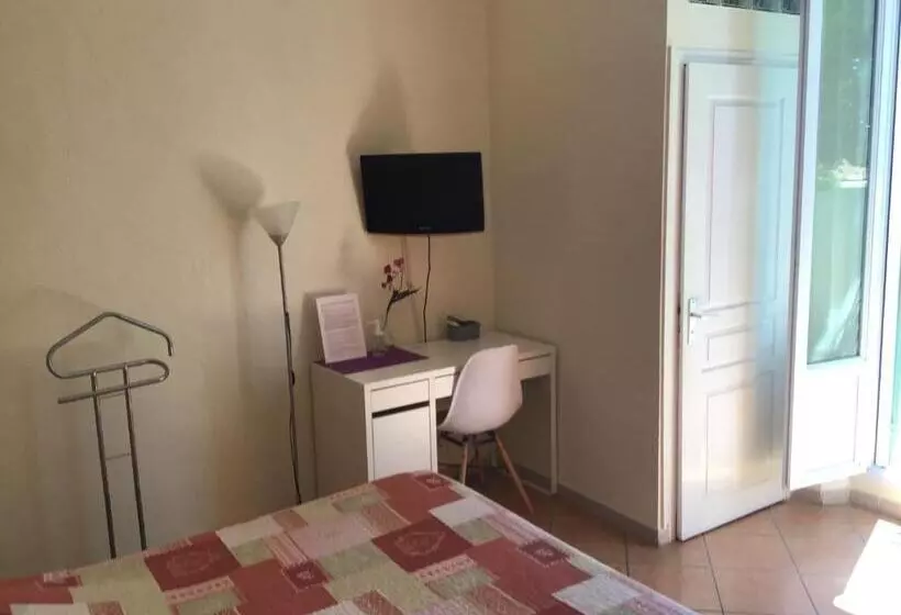 ホテル L Ilot Fleuri