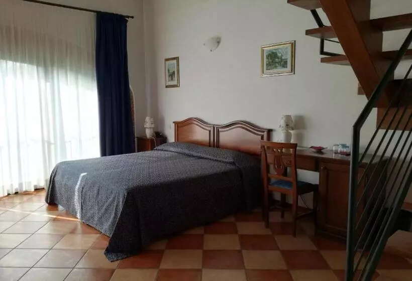 Hotelli Locanda Dell Arzente