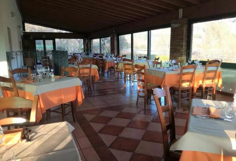 Hotelli Locanda Dell Arzente