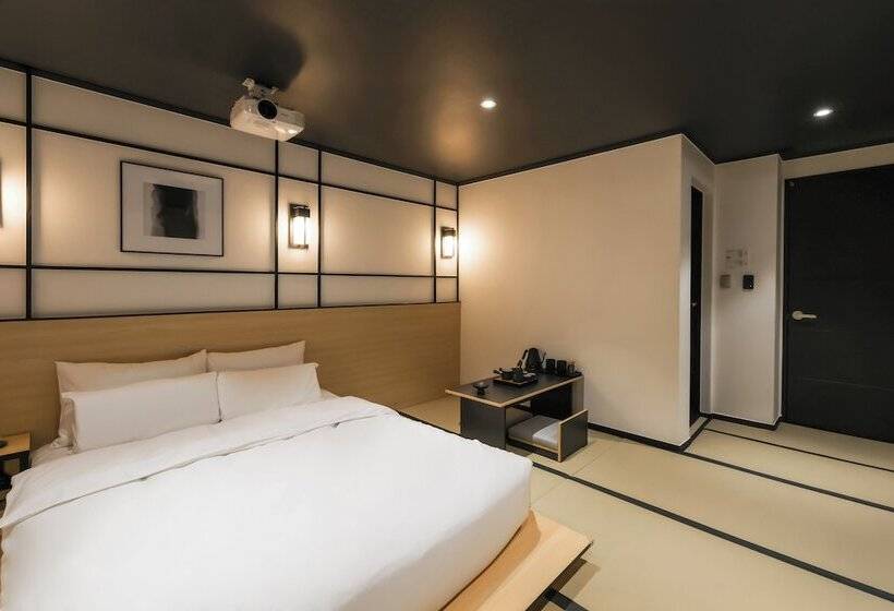 Mitasuya Ryokan Hotel Gumi By Aank