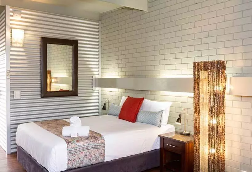 The Olive Tree Motel