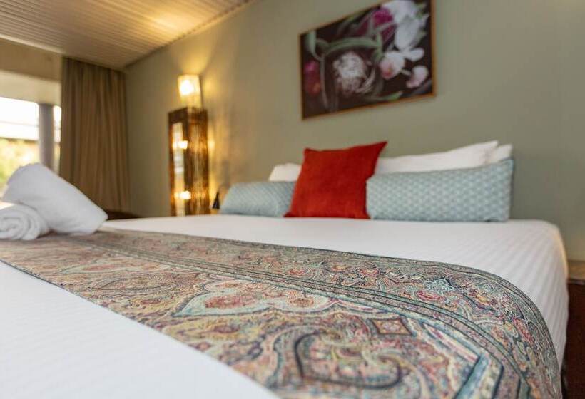 The Olive Tree Motel